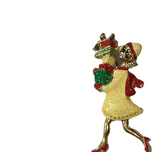 OTC Vintage Brooch pin Lady with packages & movable legs holding gifts - Picture 6 of 9